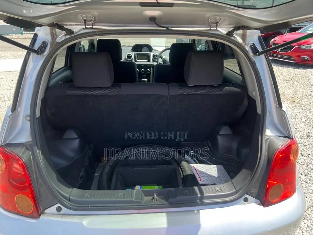 Toyota IST 2004 Gray