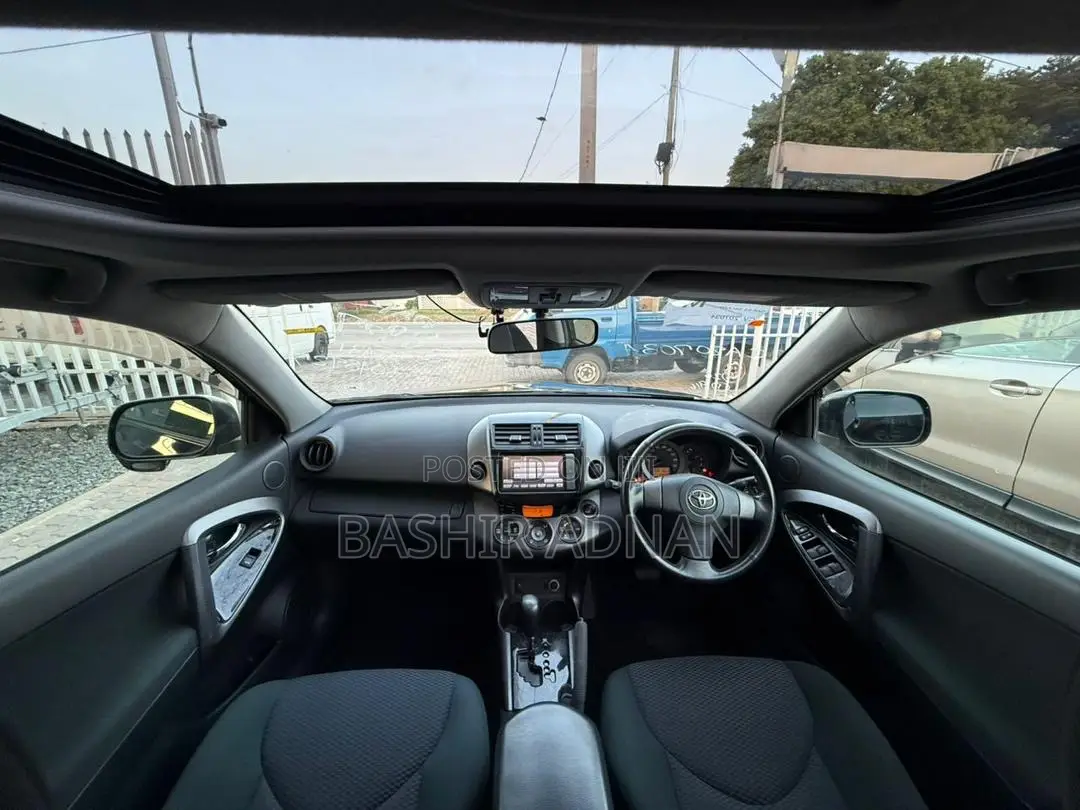 Toyota RAV4 2.5 2010 Black