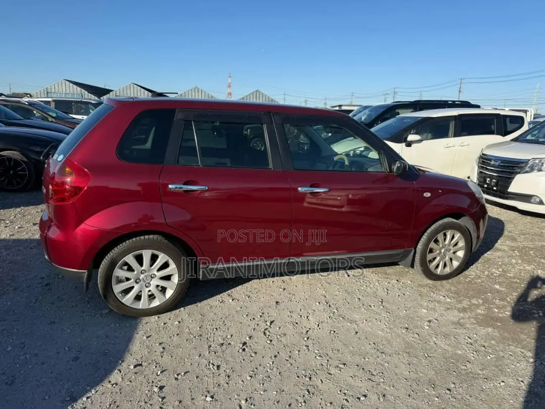 Mazda Verisa 2011 Red