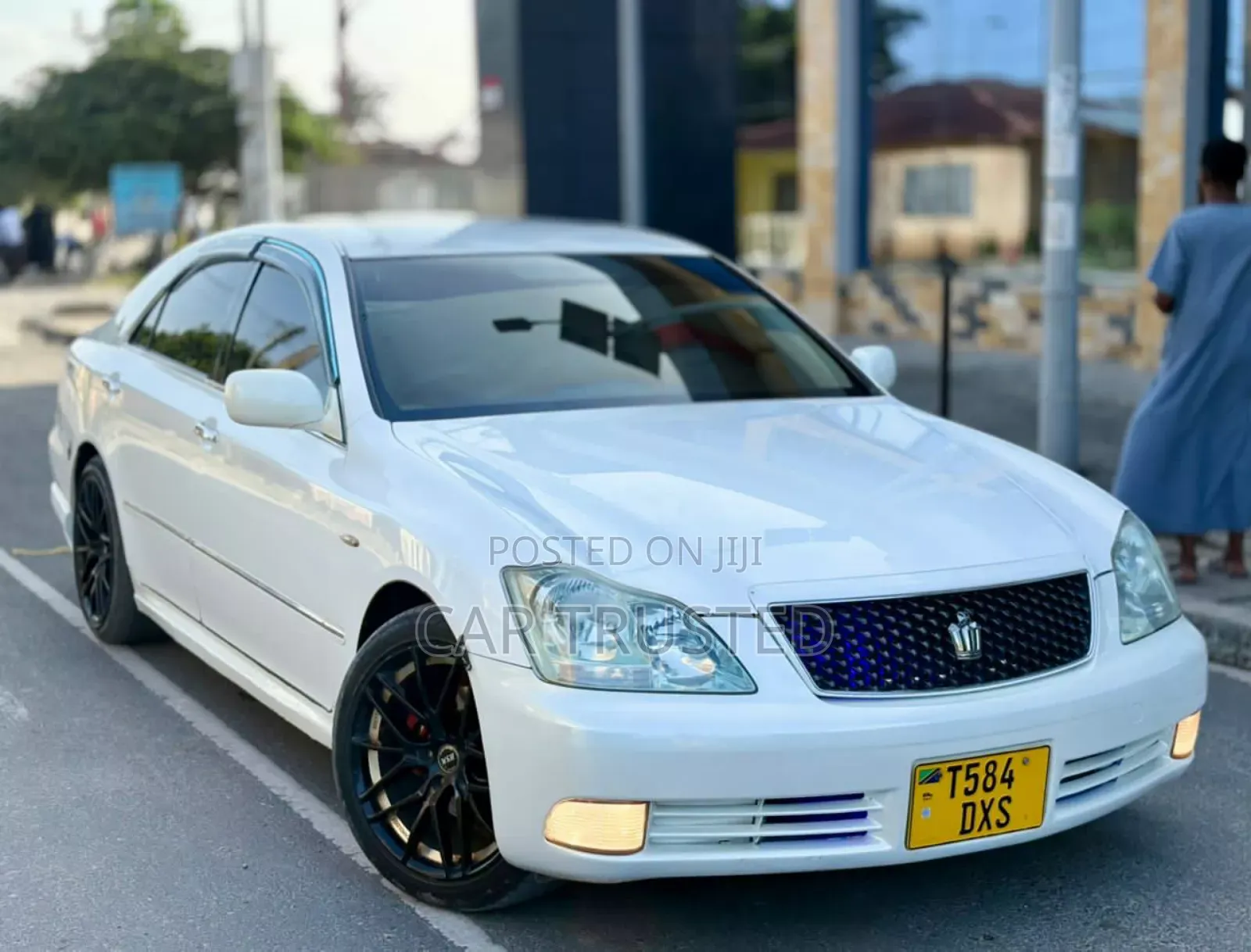 Toyota Crown 2004 White