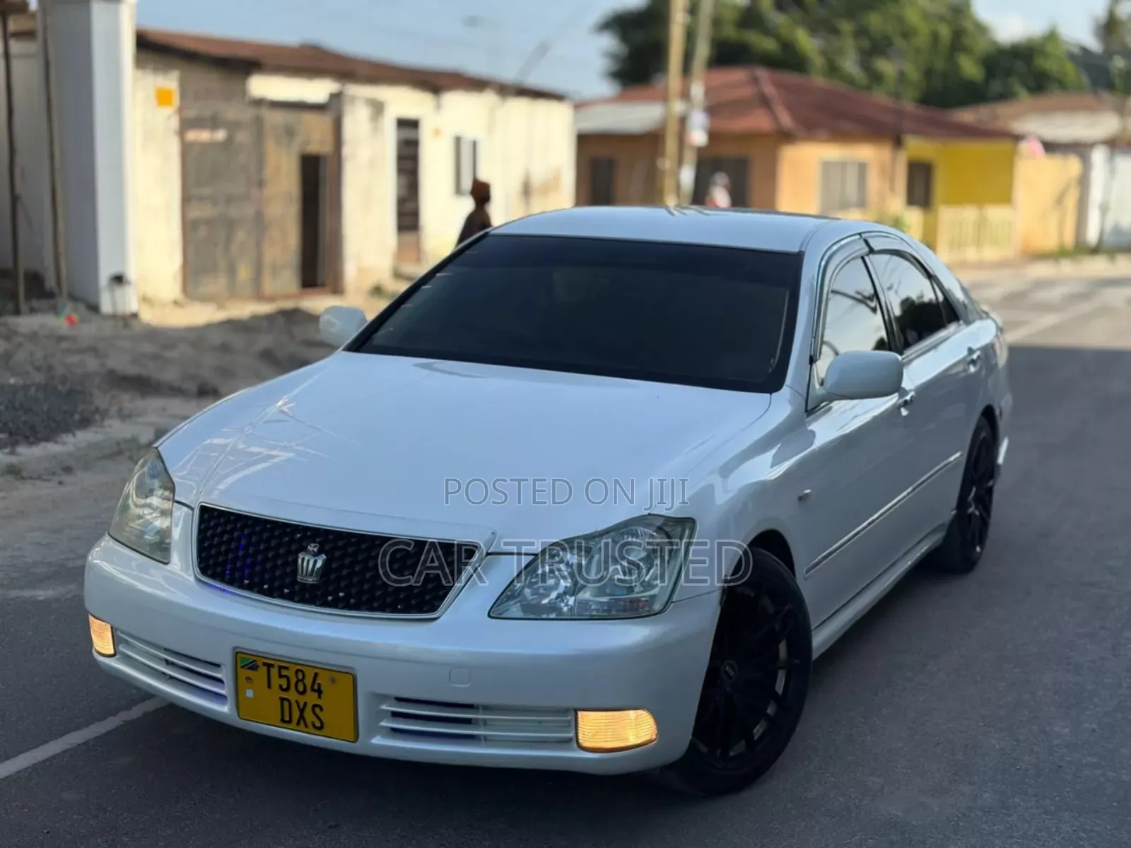 Toyota Crown 2004 White