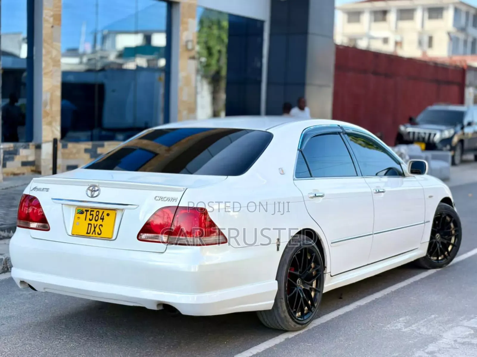 Toyota Crown 2004 White