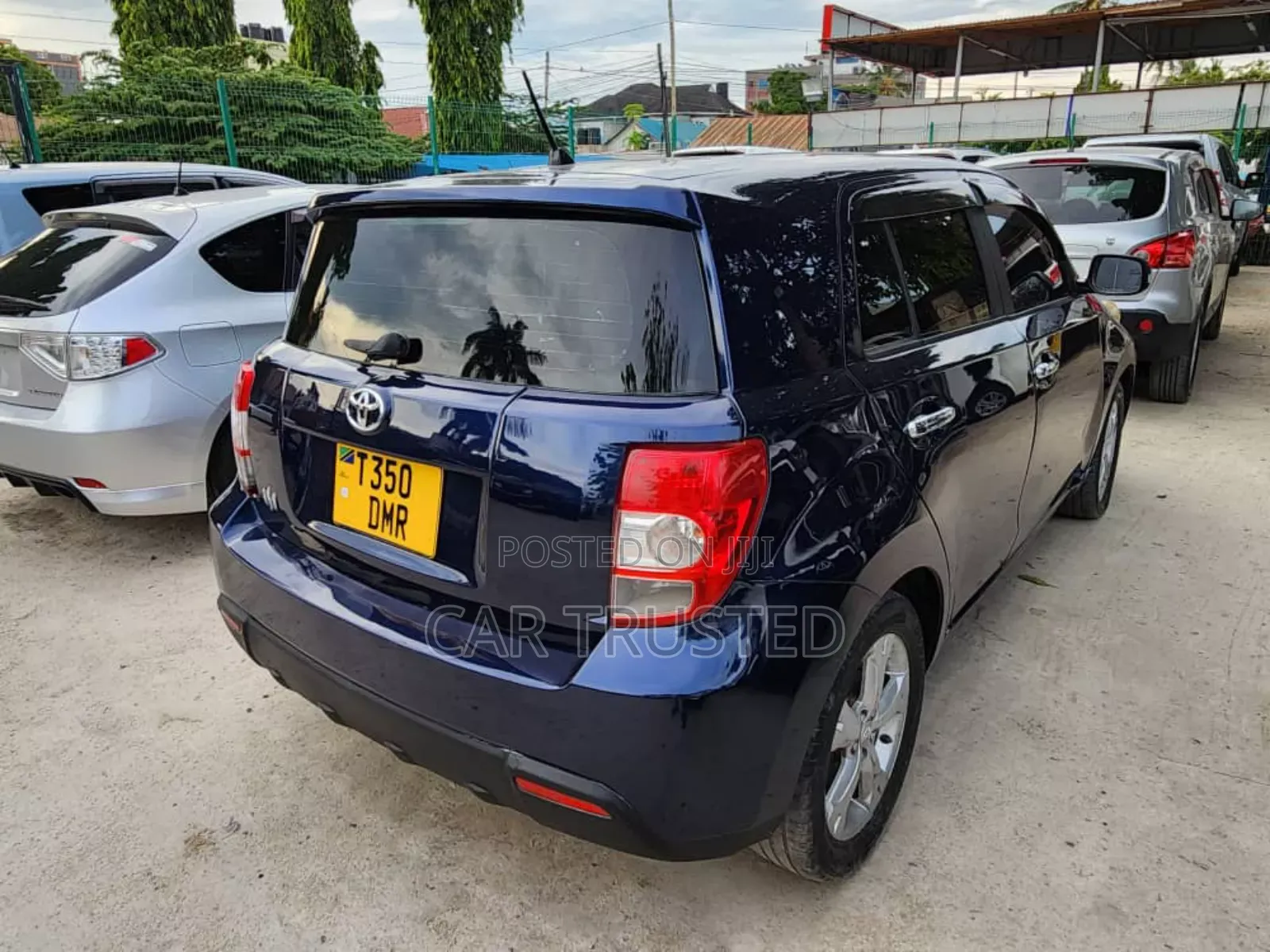 Toyota IST 2009 Blue