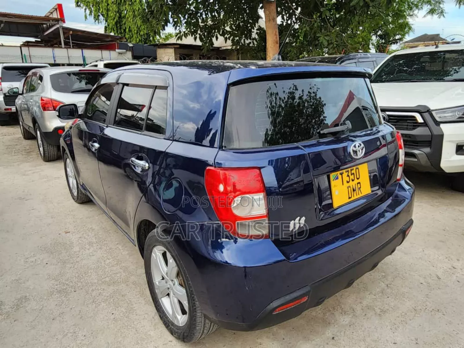 Toyota IST 2009 Blue