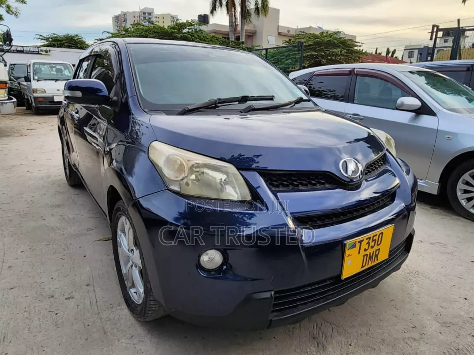 Toyota IST 2009 Blue