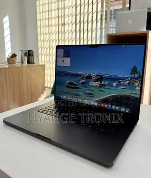 New Laptop Apple MacBook Pro 2024 M3 14-Inch 8GB Apple M3 SSD 512GB