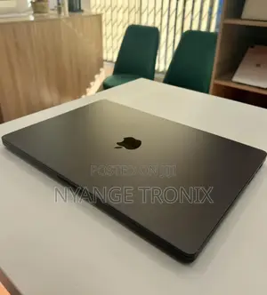 New Laptop Apple MacBook Pro 2024 M3 14-Inch 8GB Apple M3 SSD 512GB