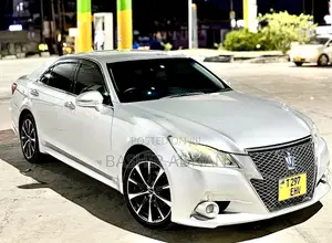 Toyota Crown 2014 Silver
