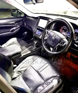 Toyota Crown 2014 Silver