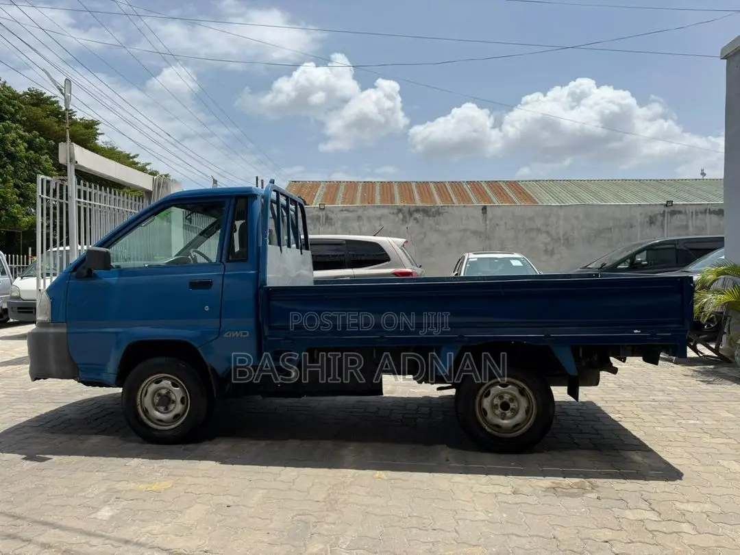 Toyota Liteace Townace Truck 1 Tonne Unregistered(Mpya).