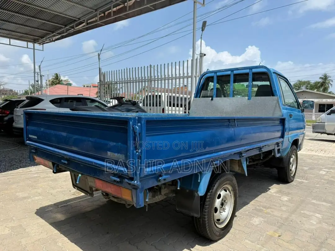 Toyota Liteace Townace Truck 1 Tonne Unregistered(Mpya).