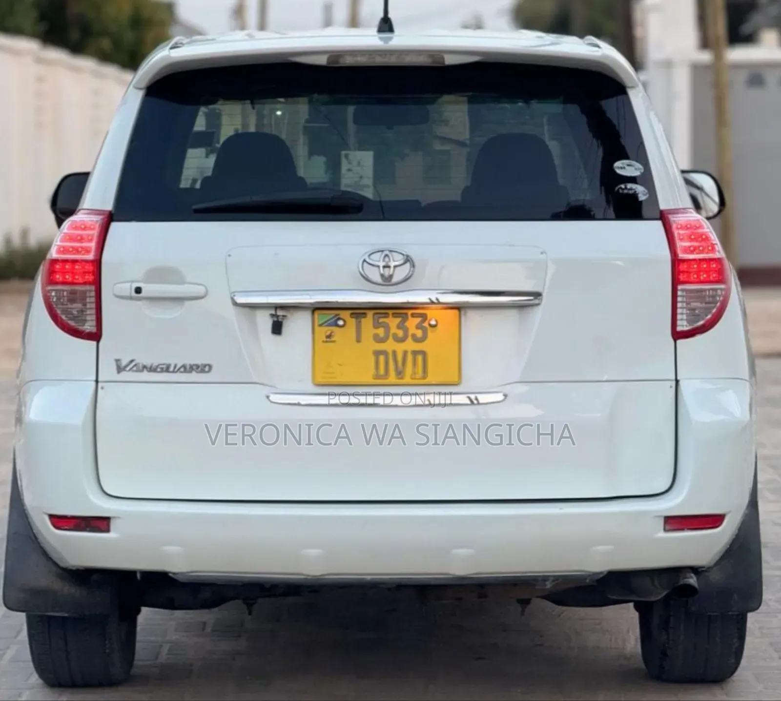 Toyota Vanguard 2009 White