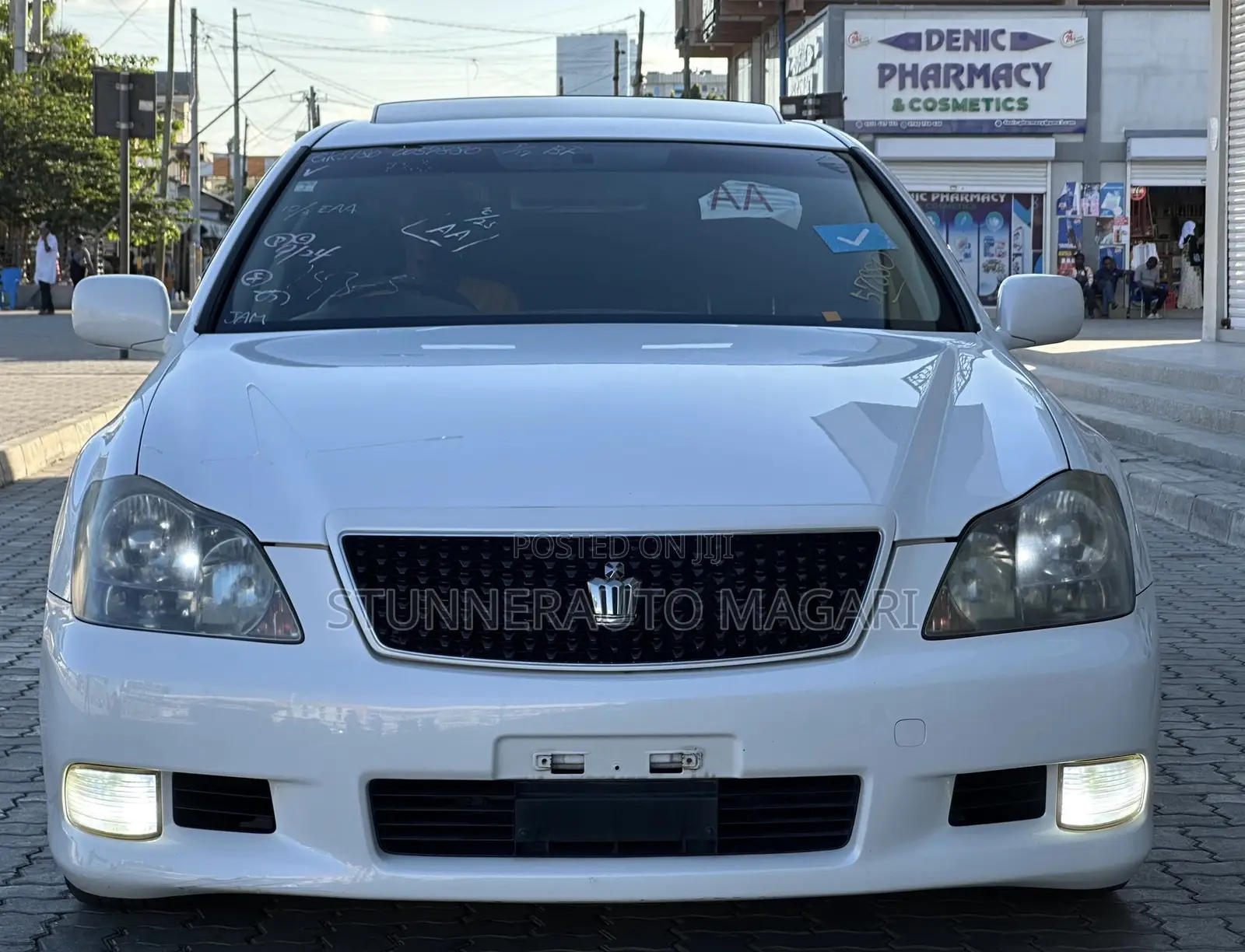 Toyota Crown 2007 White