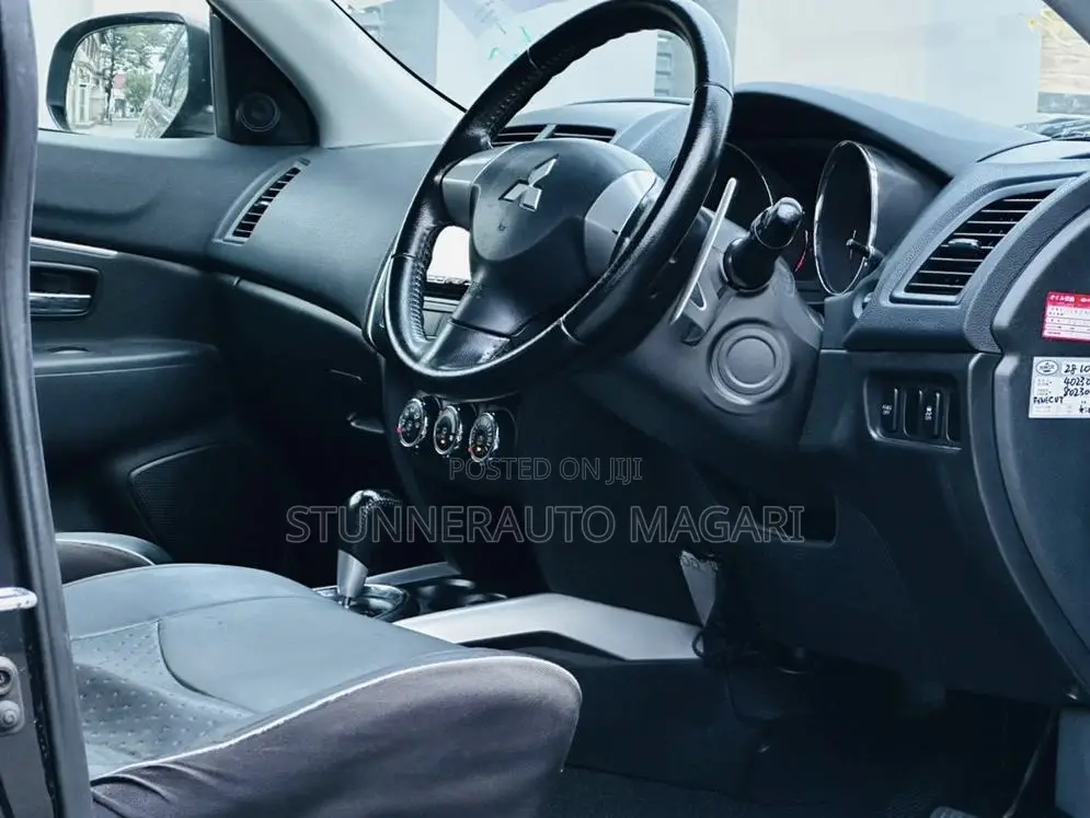 Mitsubishi RVR 2.0 2012 Black