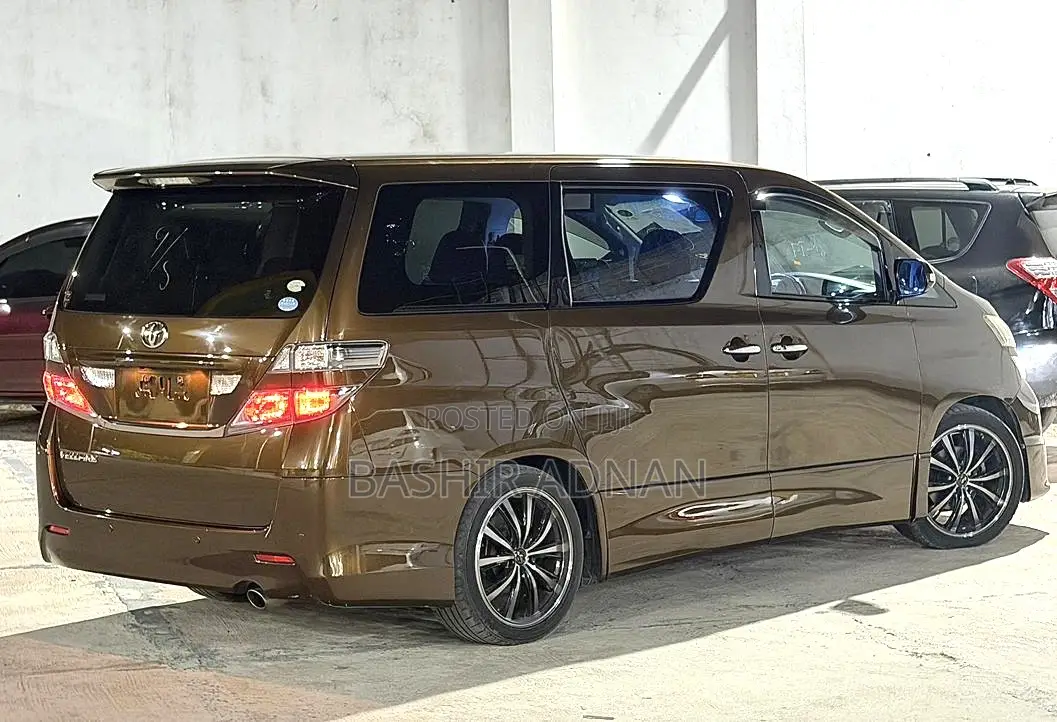 Toyota Vellfire 2010 Brown