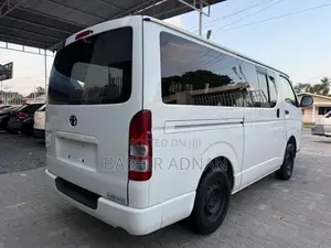 Toyota HiAce 2008 White