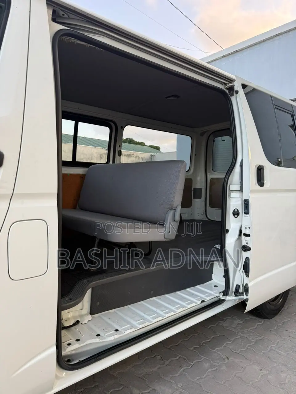 Toyota HiAce 2008 White