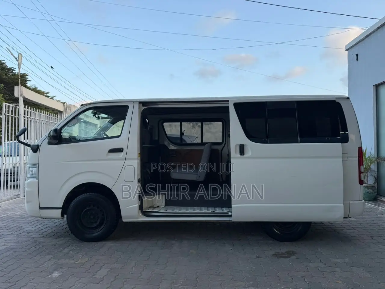 Toyota HiAce 2008 White