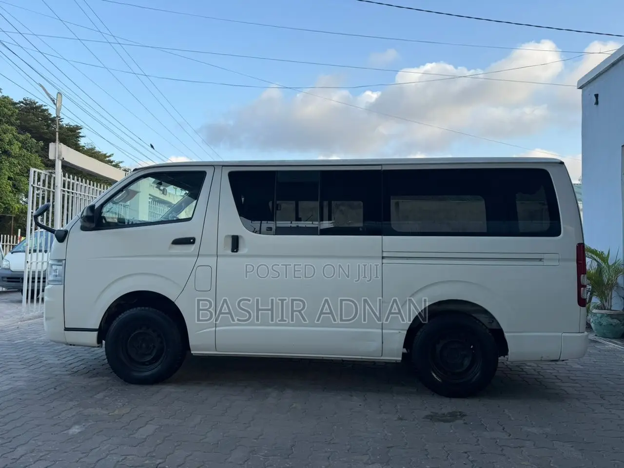 Toyota HiAce 2008 White