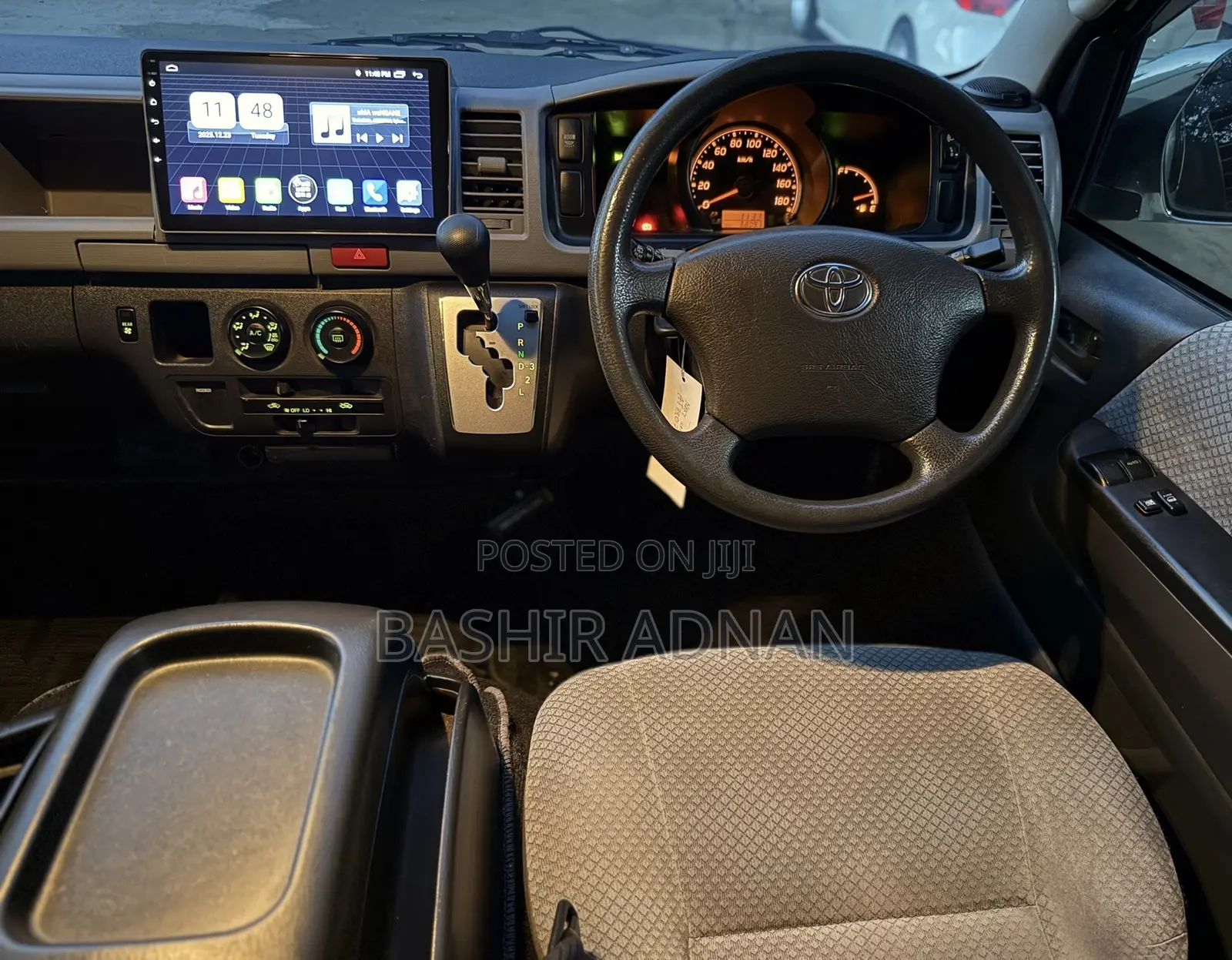 Toyota HiAce 2012 White