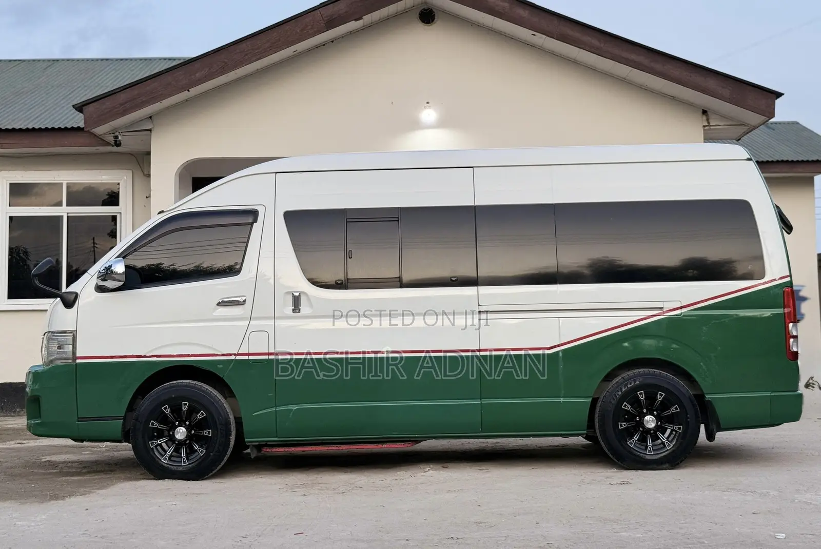 Toyota HiAce 2012 White
