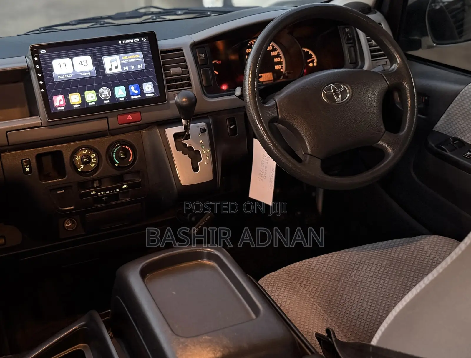 Toyota HiAce 2012 White