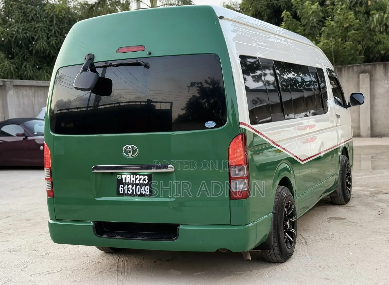 Toyota HiAce 2012 White