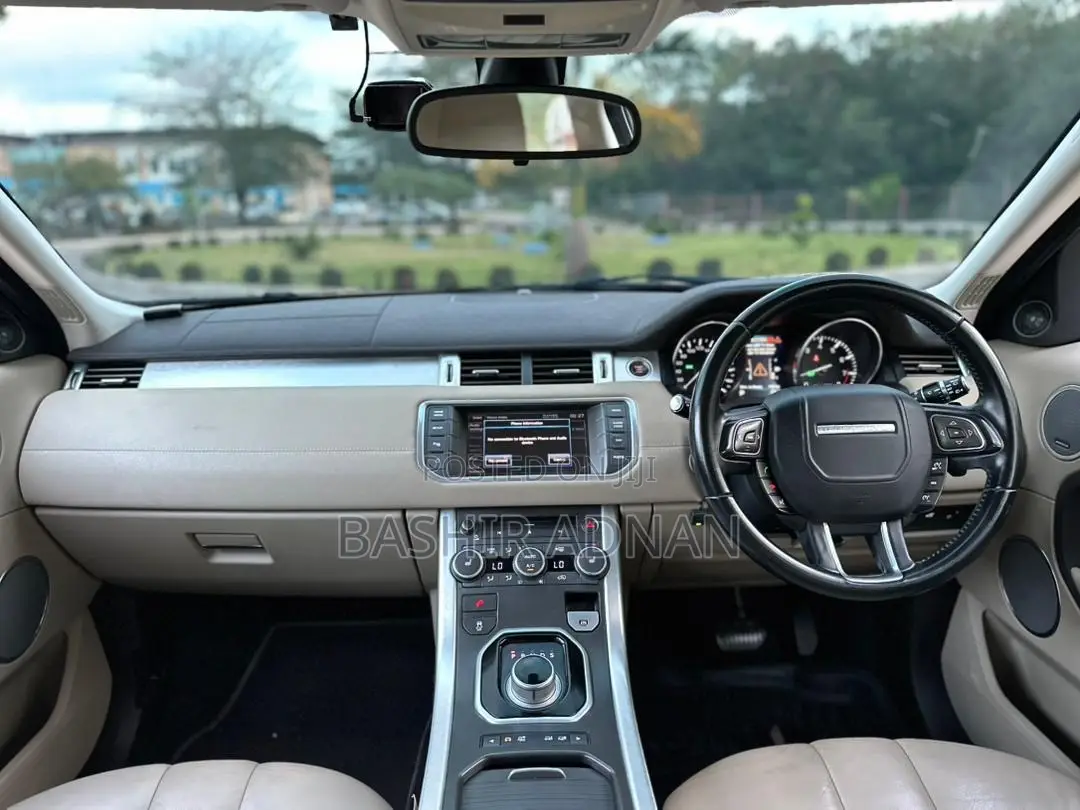 Land Rover Range Rover Evoque Pure Plus AWD 2013 Black