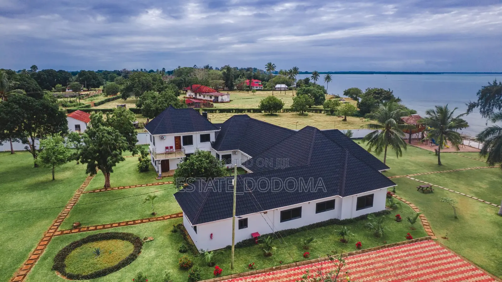 Furnished 6bdrm House in Tanga for sale