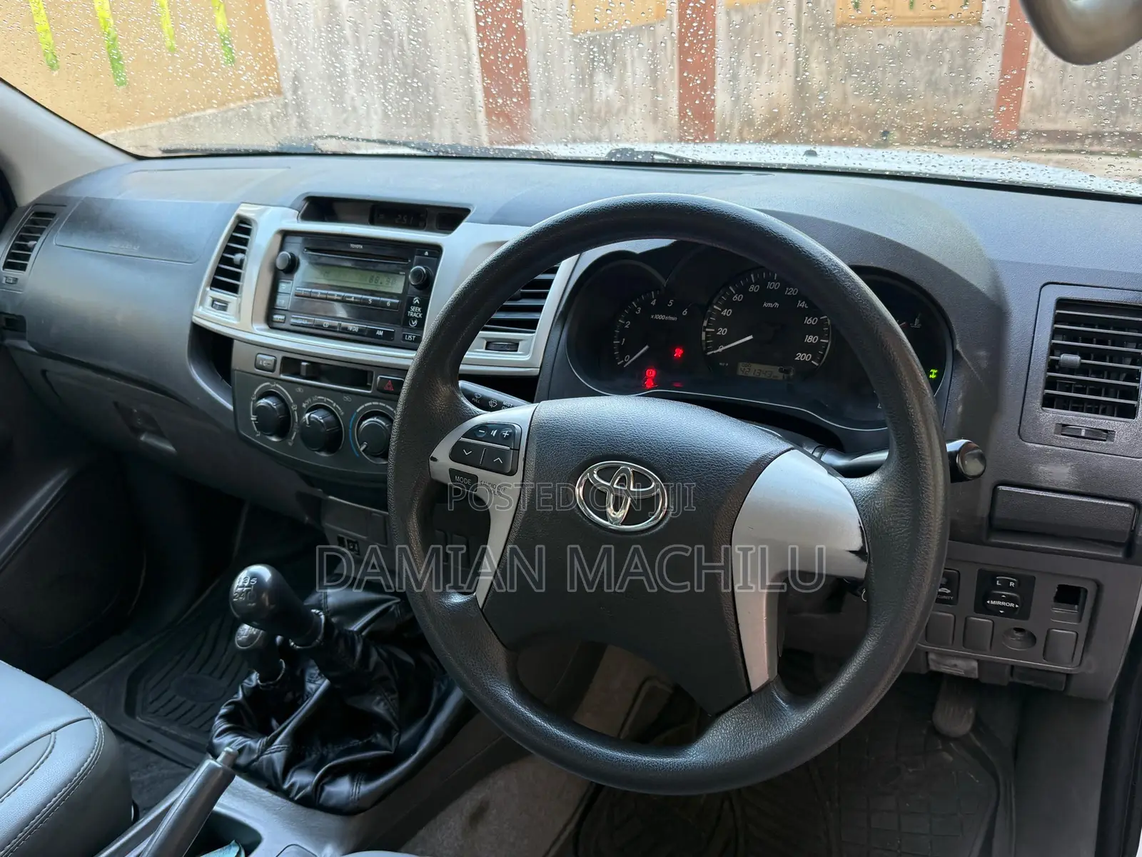 Toyota Hilux 2012 White