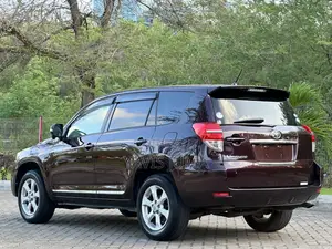 Toyota Vanguard 2010 Maroon