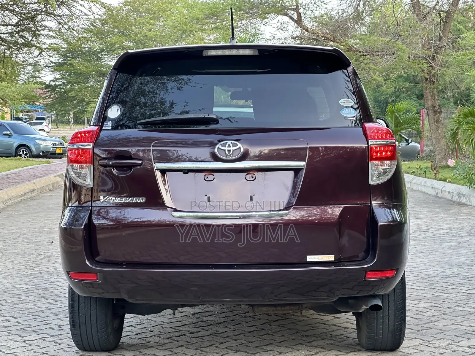 Toyota Vanguard 2010 Maroon