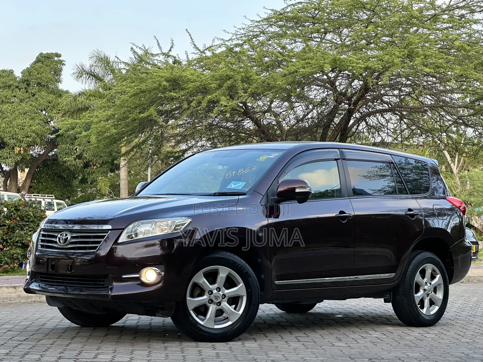 Toyota Vanguard 2010 Maroon