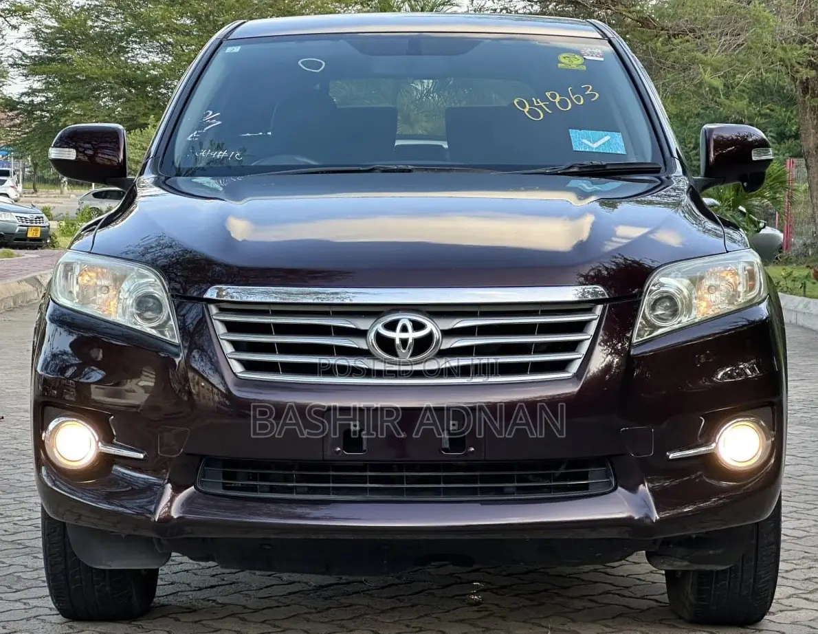 Toyota Vanguard 2011 Black