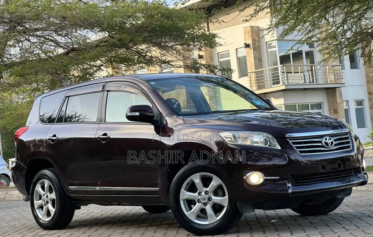 Toyota Vanguard 2011 Black