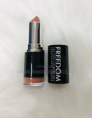 Freedom Pro Lipstick Nude Matte Devoted