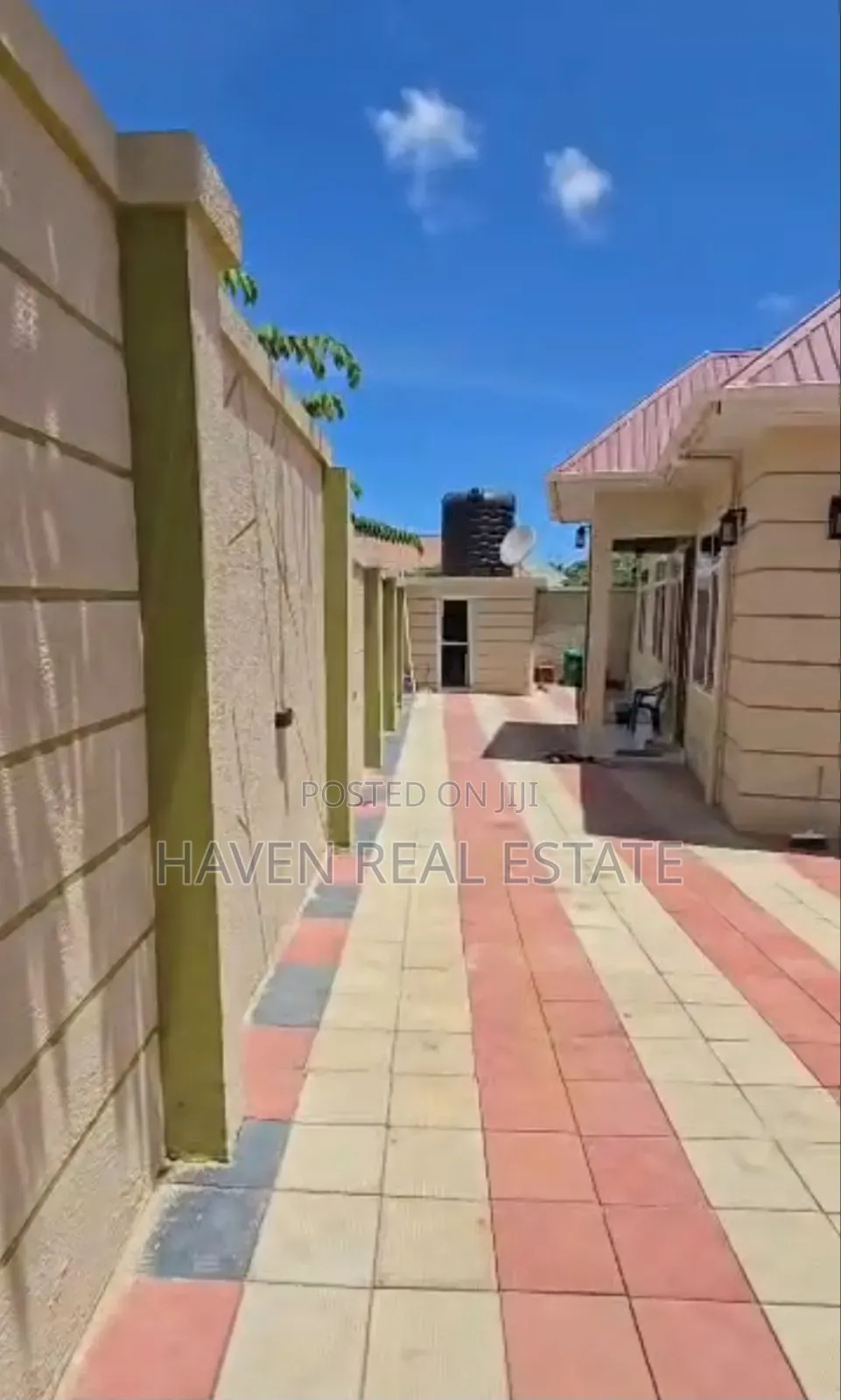 4bdrm House in Goba for sale