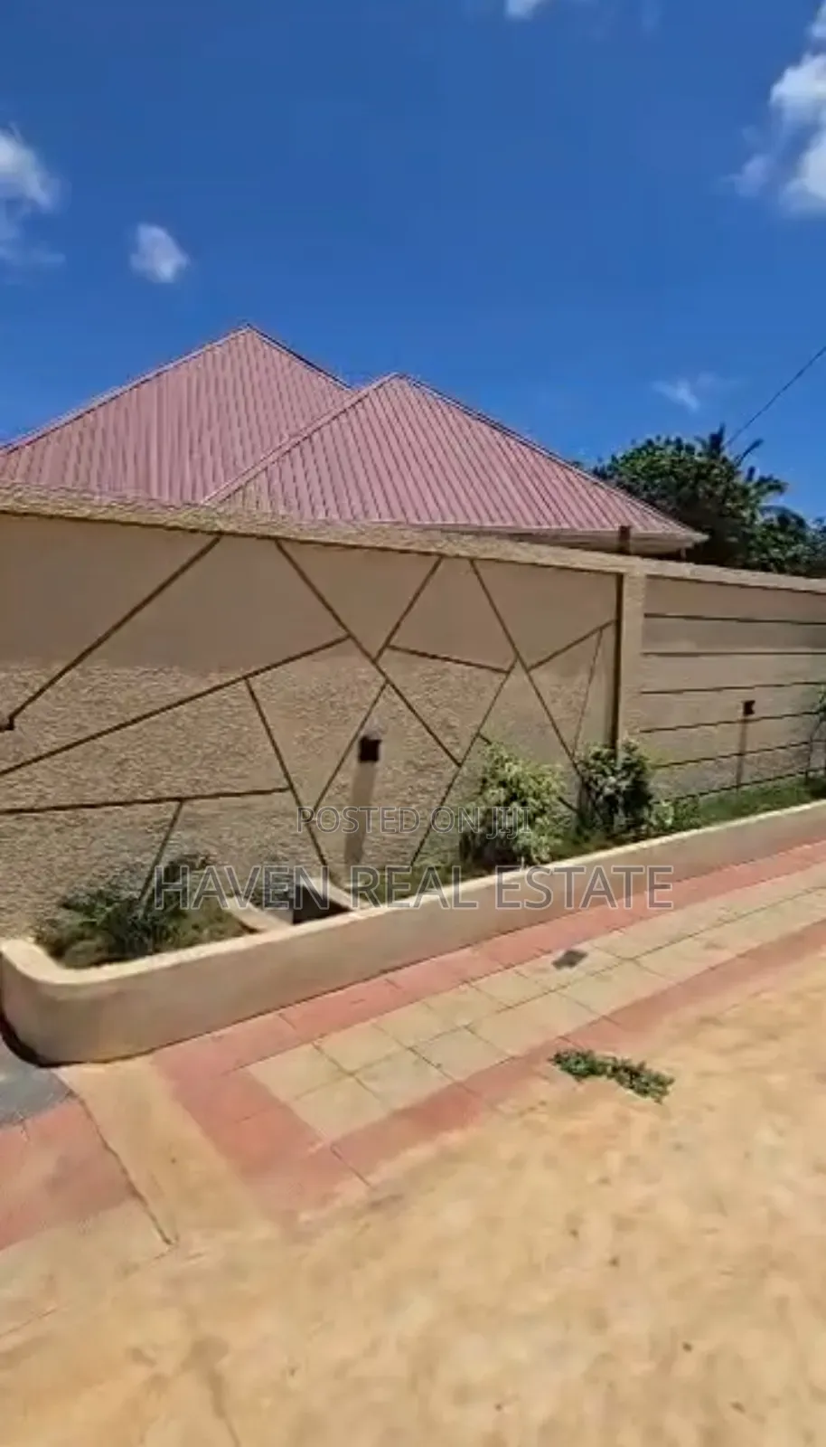 4bdrm House in Goba for sale