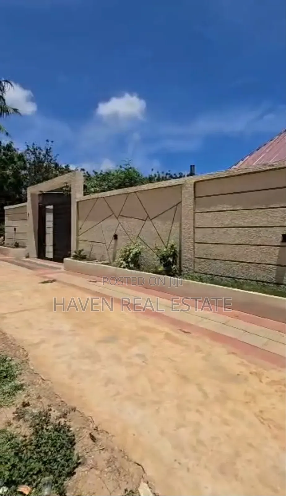4bdrm House in Goba for sale