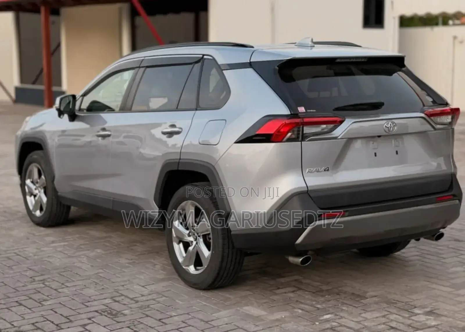 Toyota RAV4 2020 Silver