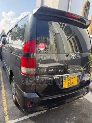 Toyota Noah 2005 Black