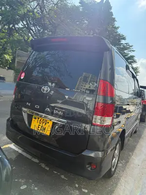 Toyota Noah 2005 Black