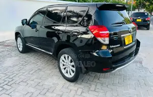Toyota Vanguard 2010 Black