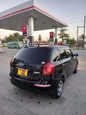 Mazda Verisa 2010 Maroon