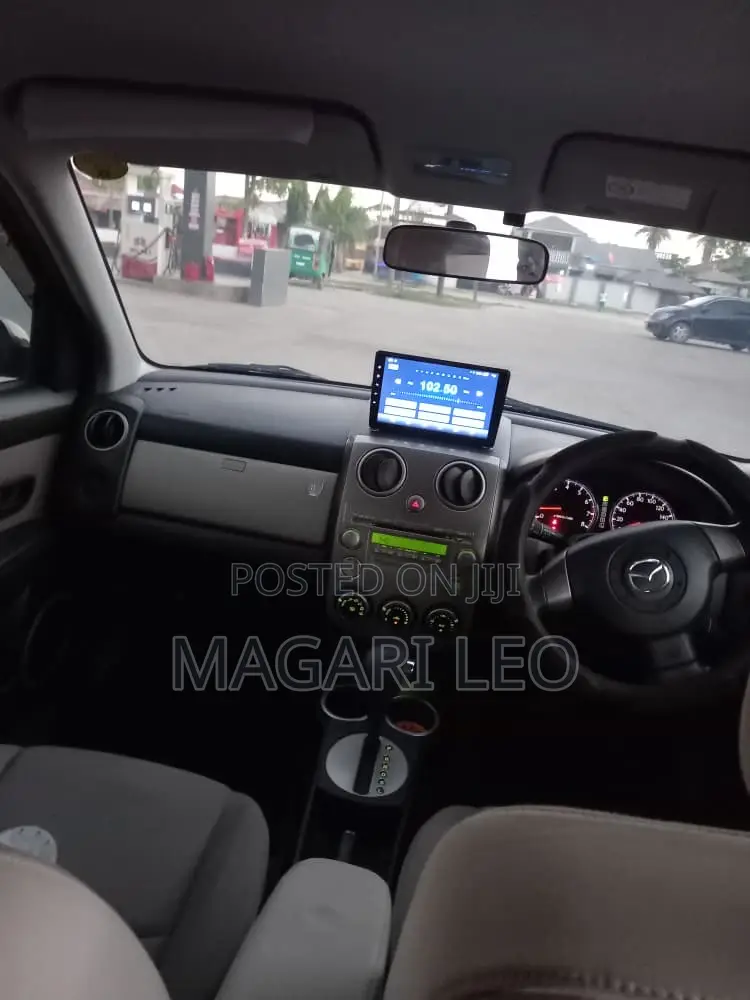 Mazda Verisa 2010 Maroon