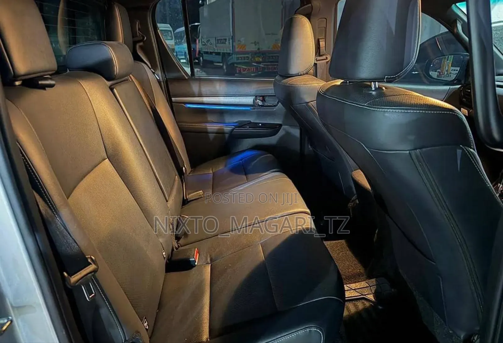 Toyota Hilux 2021 Blue