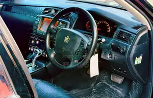 Toyota Crown 2004 Black
