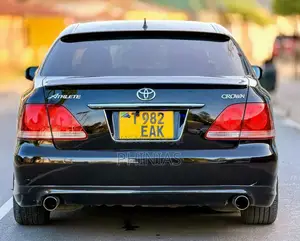 Toyota Crown 2004 Black