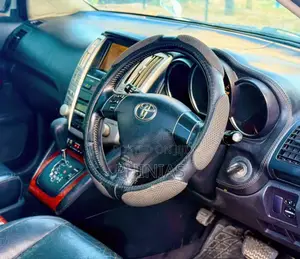 Toyota Harrier 2005 White