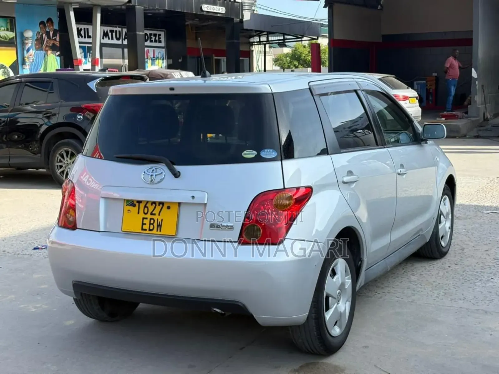 Toyota IST 2004 Silver